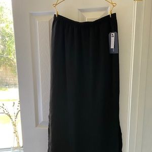 Black midi skirt